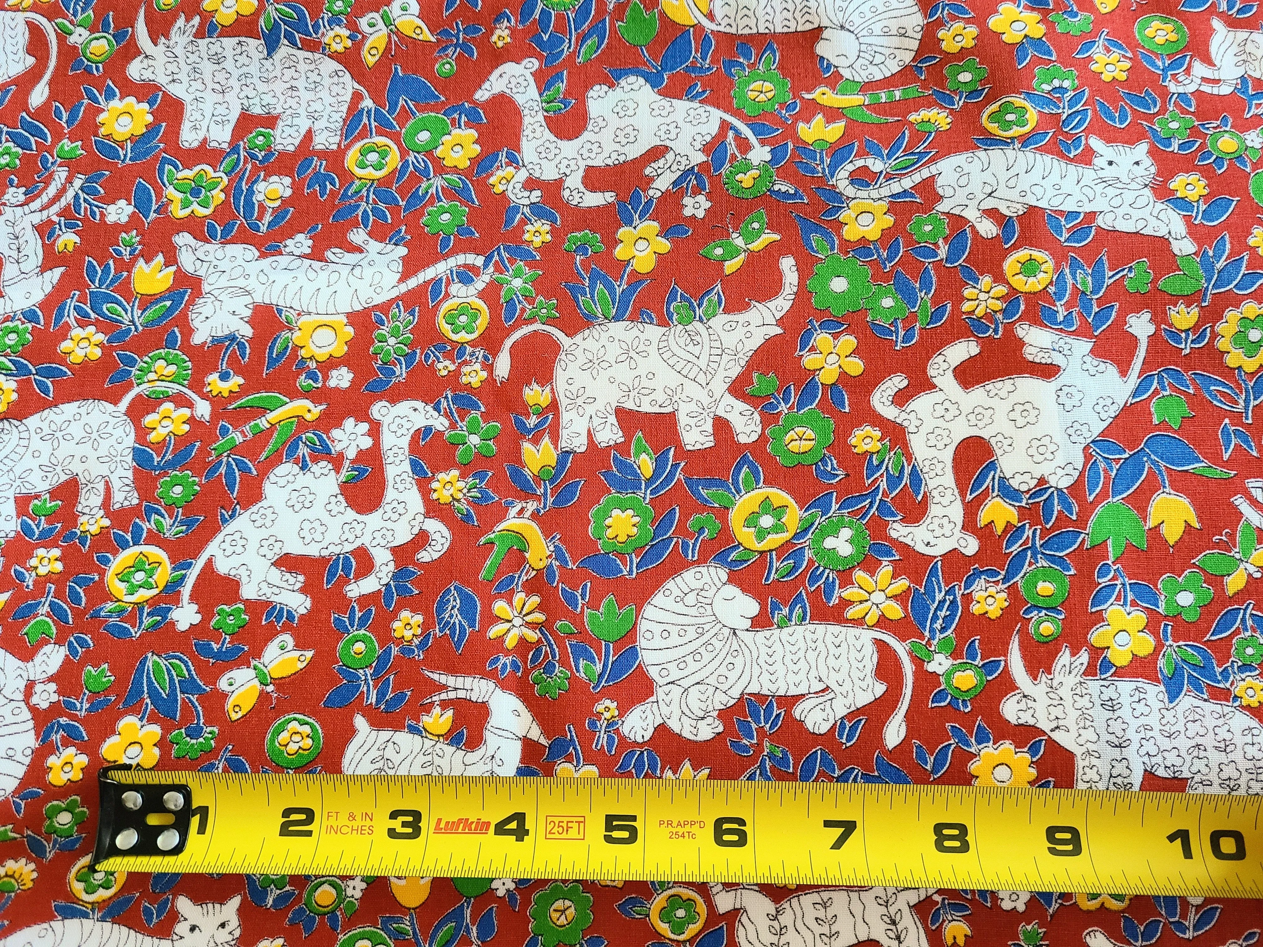 1960s 1970s Retro Fabric - Cotton - Elephant Flower Power - Fabric Remnant - 6C402